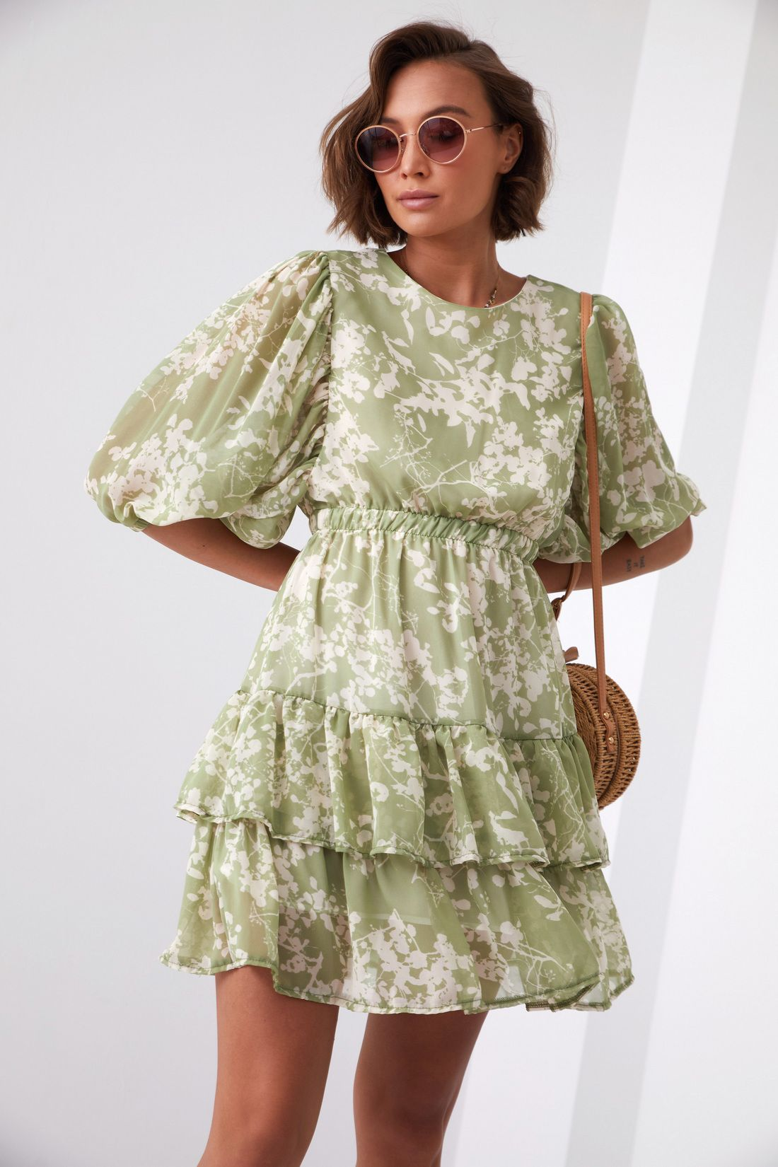 Airy dress with a romantic frill, olive