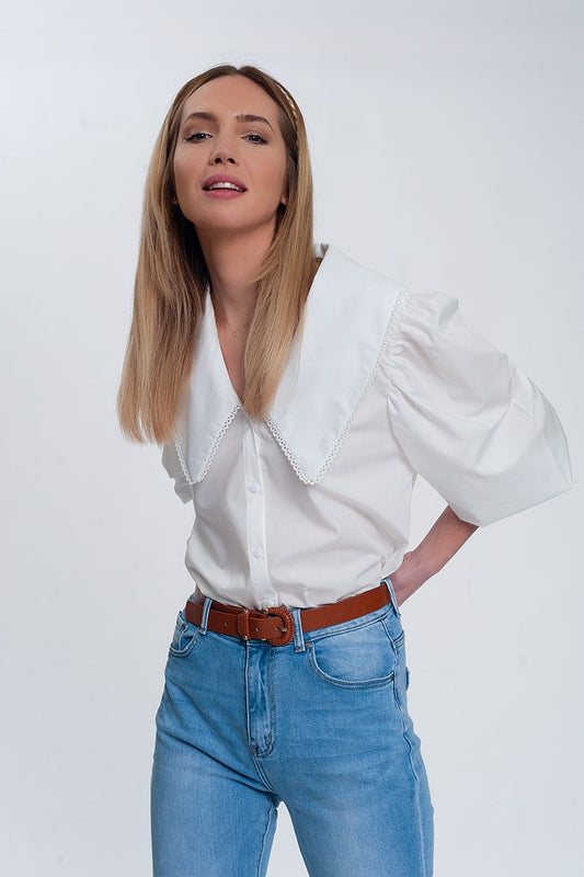 Blouse with extra-large neck and long sleeves 